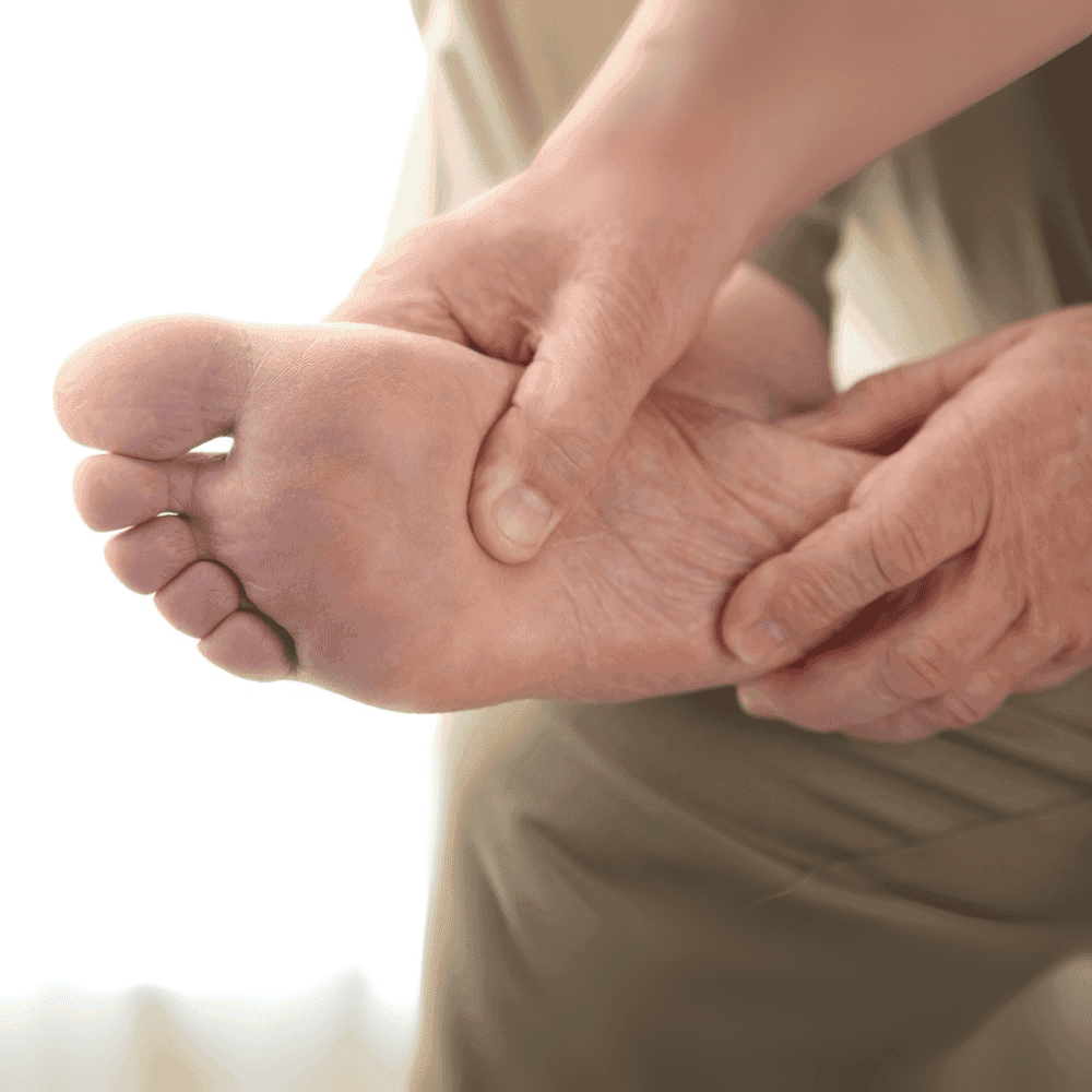 Biến chứng bàn chân đái tháo đường: Nhận biết sớm để tránh cắt cụt chi